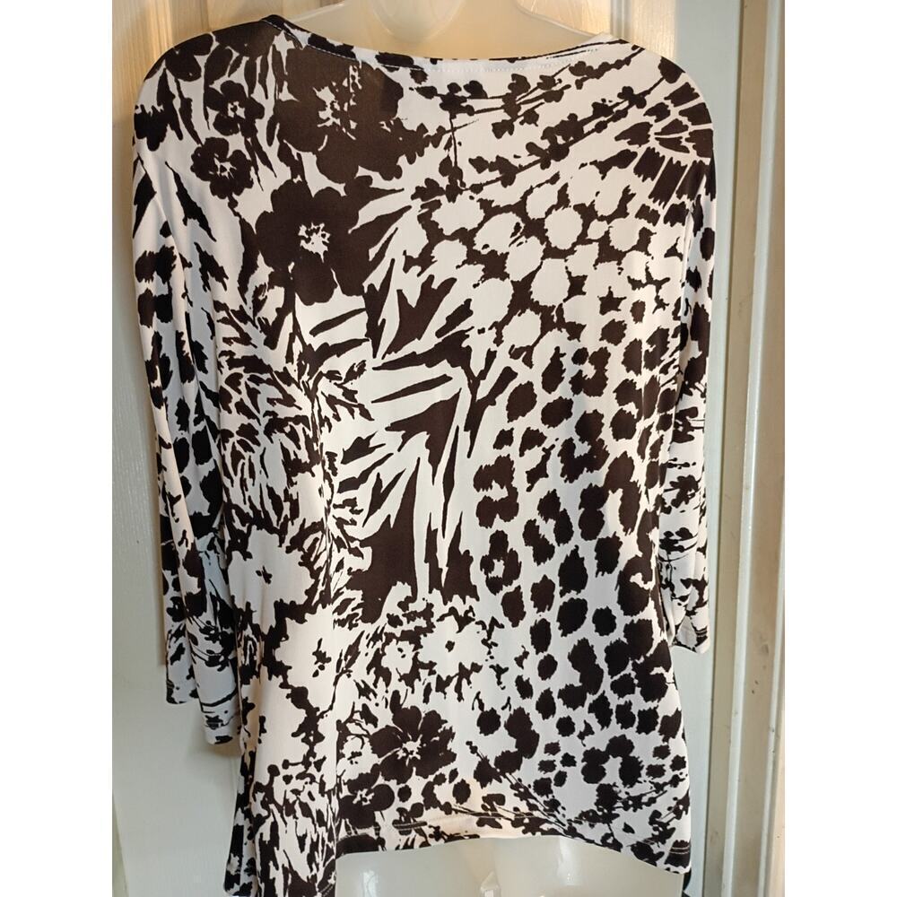 Chicos Top Brown Floral Draped Neck Sz 1 M Business Casual Stretch - Picture 3 of 6